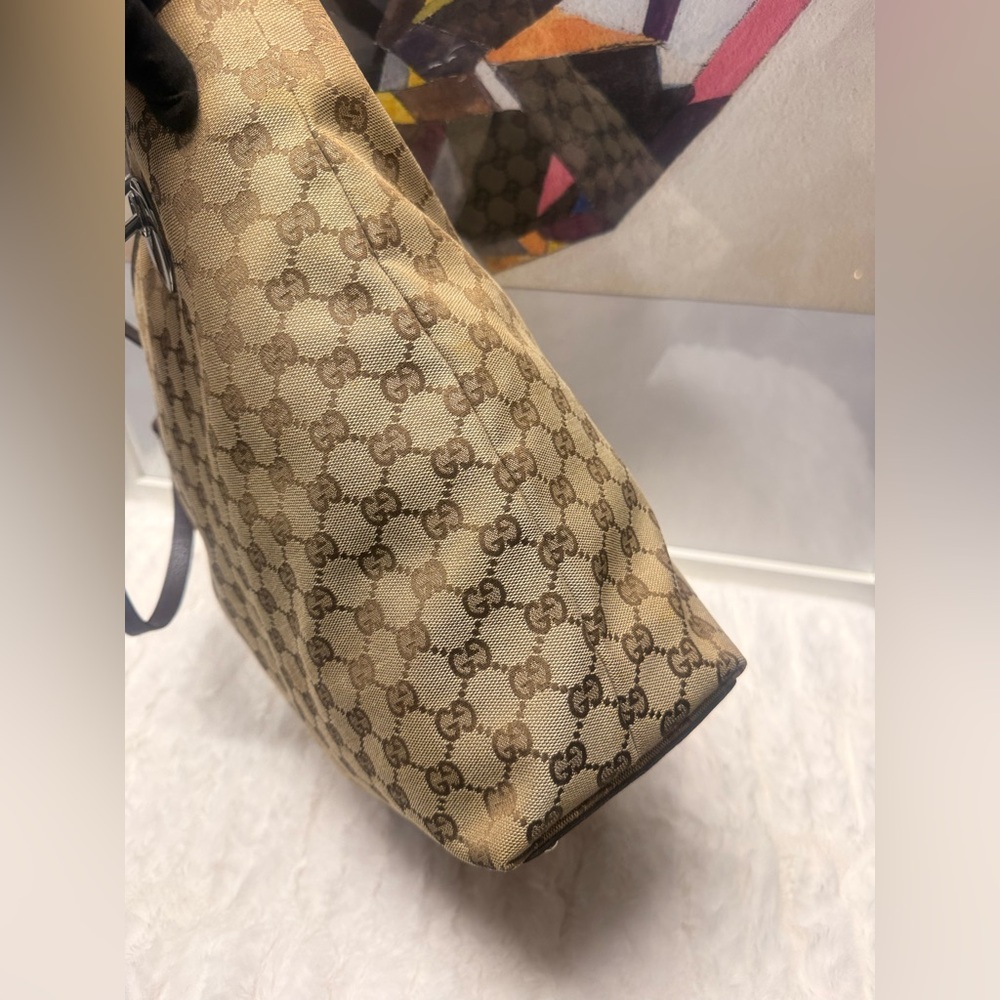 GUCCI-120836 002058 Beige Monogram Canvas Tote with Brown Leather Handle - Picture 11 of 14